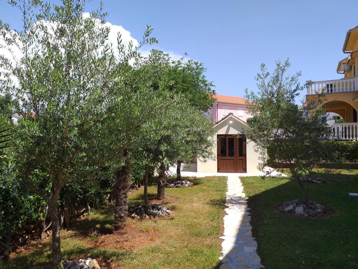 Apartments I-P Malinska Exterior foto